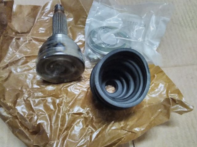 bontott SUZUKI ALTO Jobb Féltengely