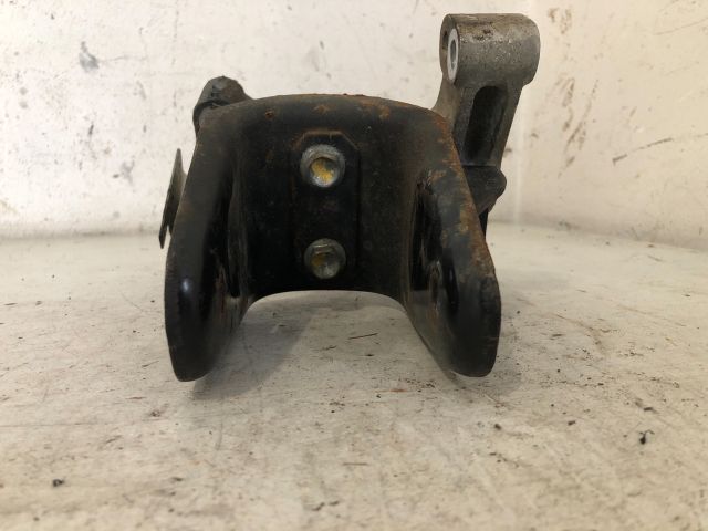 bontott SUZUKI ALTO Motor Tartó Bak (Fém)