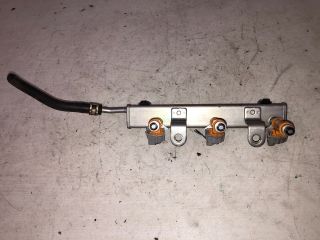 bontott SUZUKI ALTO Porlasztó Sor / Híd