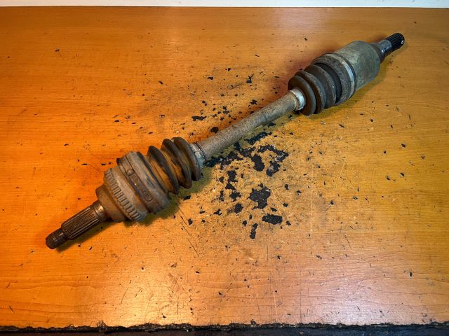 bontott SUZUKI ALTO Bal Féltengely