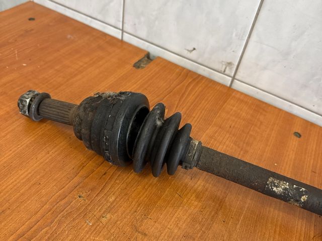 bontott SUZUKI ALTO Bal Féltengely