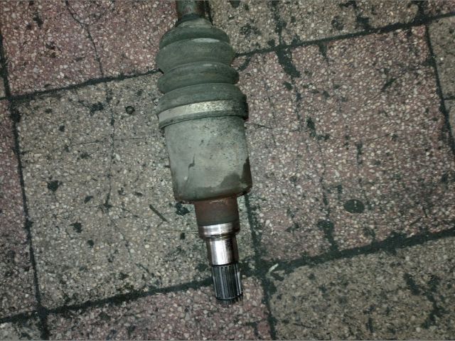 bontott SUZUKI ALTO Bal Féltengely