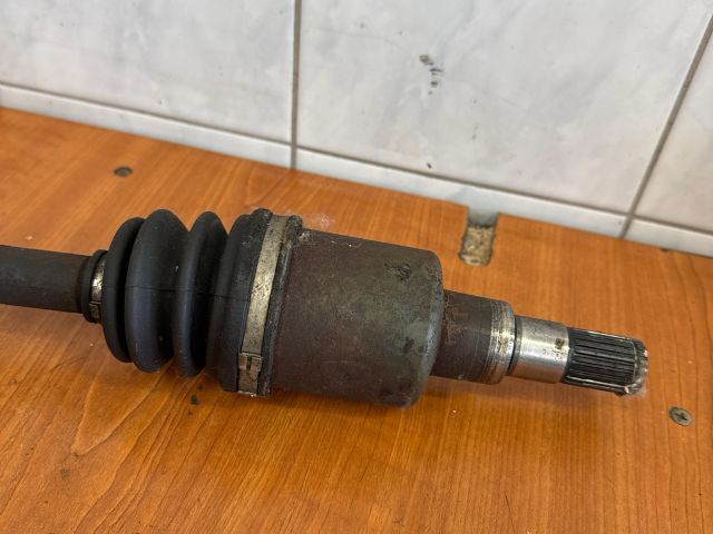 bontott SUZUKI ALTO Bal Féltengely