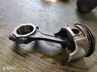 bontott SUZUKI ALTO Dugattyú és Hajtókar