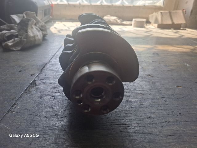 bontott SUZUKI ALTO Főtengely (Magában)