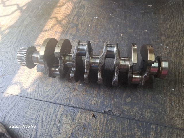 bontott SUZUKI ALTO Főtengely (Magában)