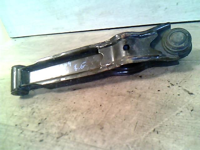 bontott SUZUKI ALTO Jobb első Lengőkar
