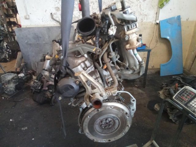 bontott SUZUKI ALTO Motor (Fűzött blokk hengerfejjel)