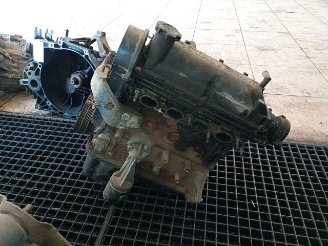 bontott SUZUKI ALTO Motor (Fűzött blokk hengerfejjel)