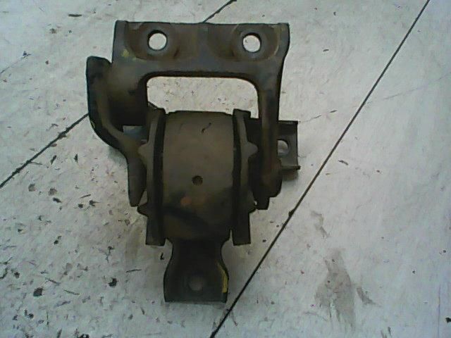 bontott SUZUKI ALTO Motor Tartó Bak (Fém)