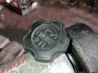 bontott SUZUKI ALTO Olajbeöntő Sapka