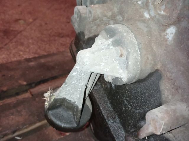 bontott SUZUKI ALTO Olajhűtő