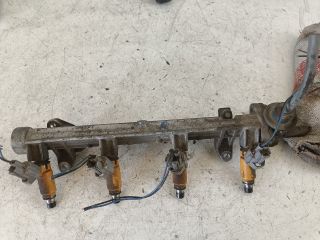 bontott SUZUKI ALTO Porlasztó Sor / Híd