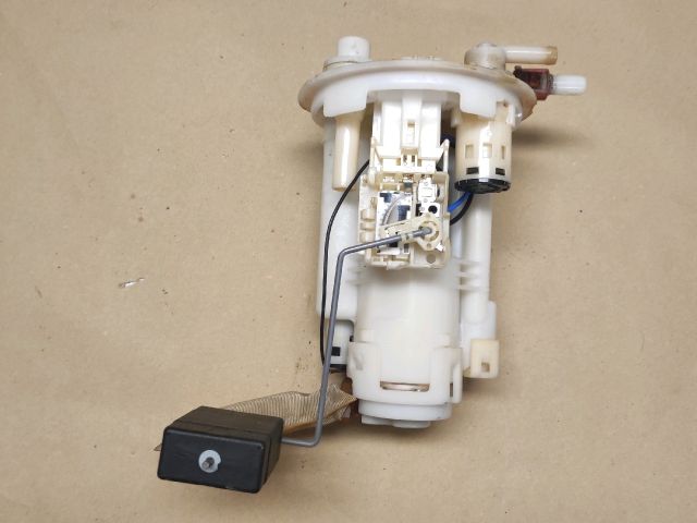 bontott SUZUKI ALTO Üzemanyag Szivattyú