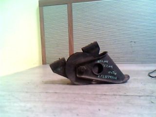 bontott SUZUKI ALTO Váltó Tartó Bak (Pozíciófüggetlen)