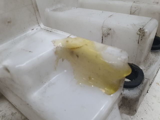 bontott SUZUKI ALTO Ablakmosó Tartály