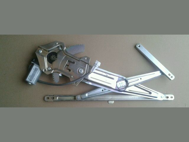 bontott SUZUKI ALTO Bal első Ablakemelő Szerkezet (Elektromos)