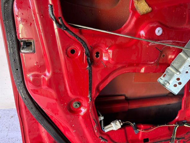 bontott SUZUKI ALTO Bal első Ajtó (Üres lemez)