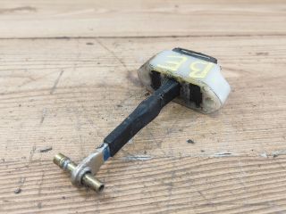 bontott SUZUKI ALTO Bal első Ajtóhatároló