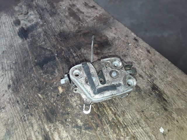 bontott SUZUKI ALTO Bal első Ajtózár