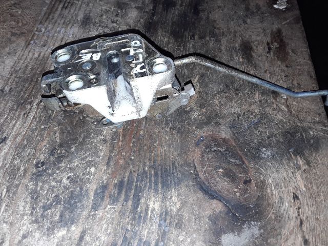 bontott SUZUKI ALTO Bal első Ajtózár