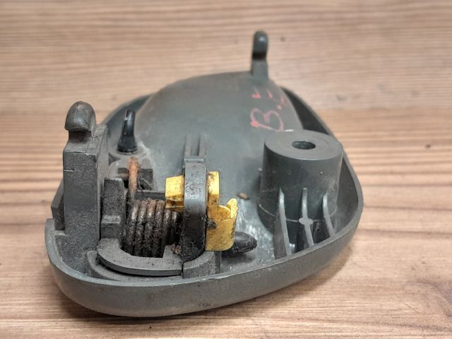 bontott SUZUKI ALTO Bal első Belső Kilincs