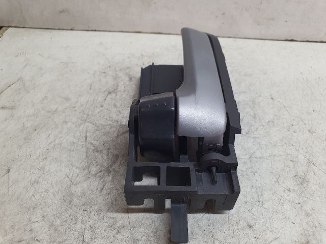 bontott SUZUKI ALTO Bal első Belső Kilincs