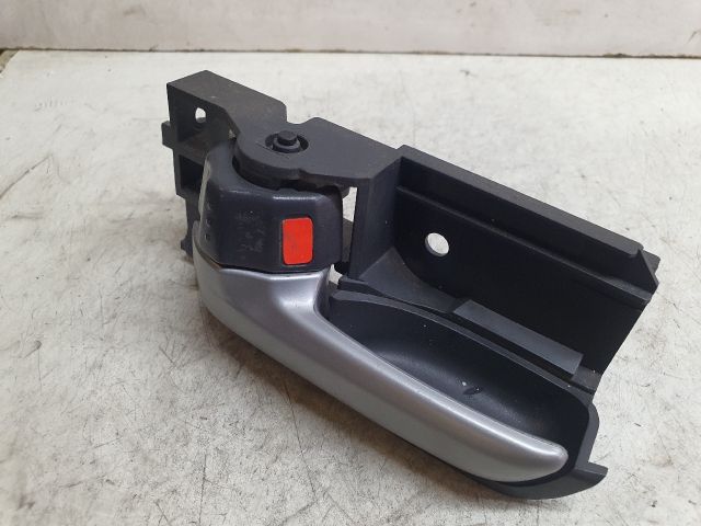 bontott SUZUKI ALTO Bal első Belső Kilincs