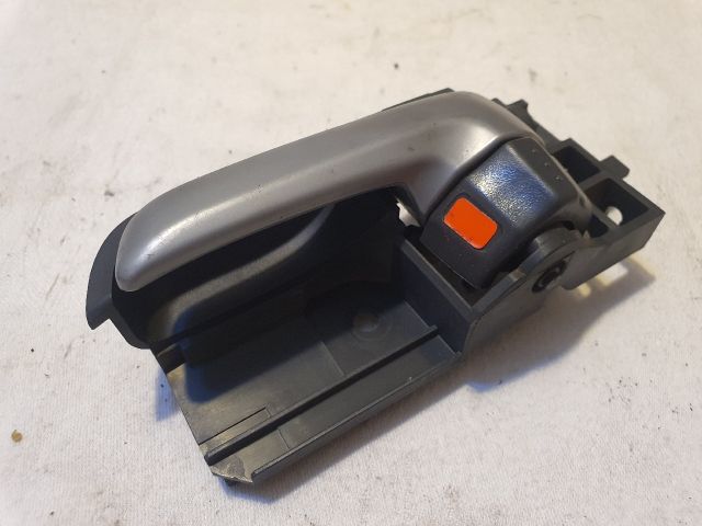 bontott SUZUKI ALTO Bal első Belső Kilincs