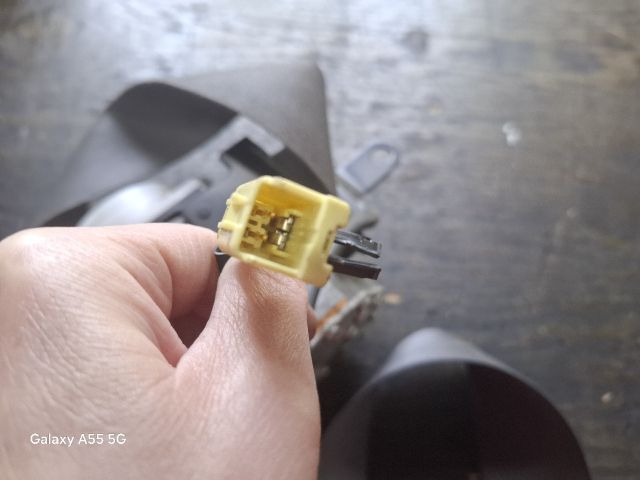 bontott SUZUKI ALTO Bal első Biztonsági Öv