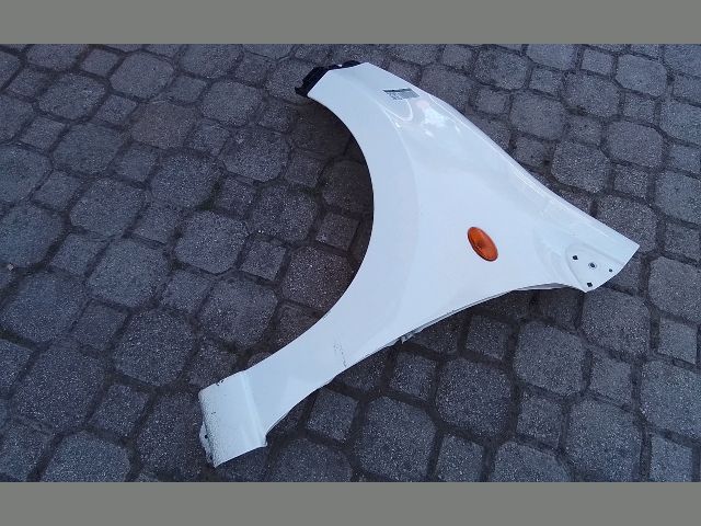 bontott SUZUKI ALTO Bal első Sárvédő