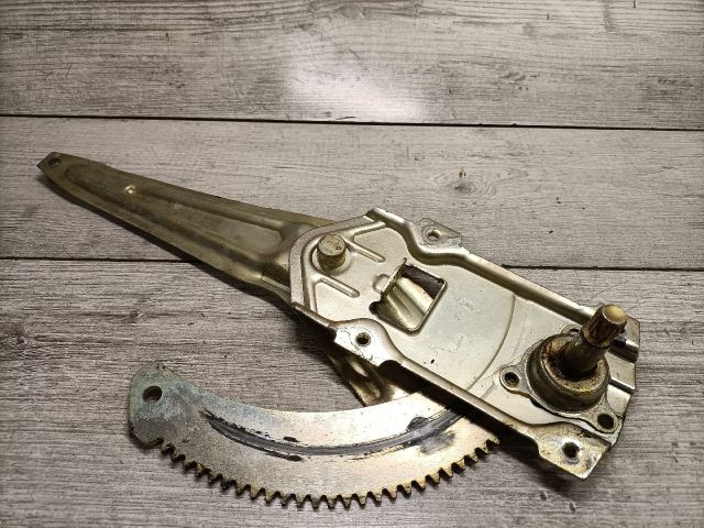 bontott SUZUKI ALTO Bal hátsó Ablakemelő Szerkezet (Mechanikus)