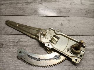 bontott SUZUKI ALTO Bal hátsó Ablakemelő Szerkezet (Mechanikus)