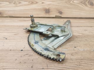 bontott SUZUKI ALTO Bal hátsó Ablakemelő Szerkezet (Mechanikus)