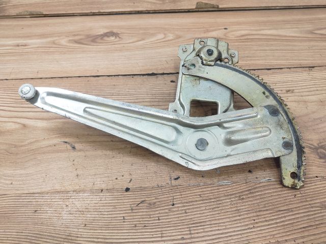 bontott SUZUKI ALTO Bal hátsó Ablakemelő Szerkezet (Mechanikus)