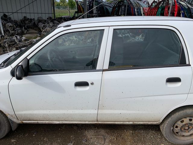 bontott SUZUKI ALTO Bal hátsó Ajtó (Részeivel)
