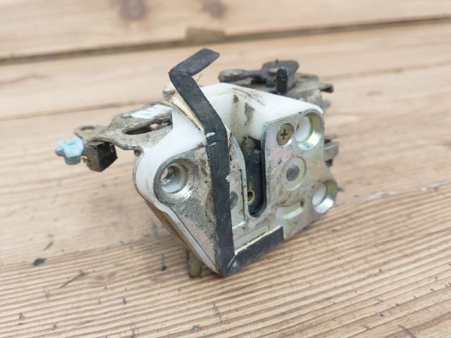 bontott SUZUKI ALTO Bal hátsó Ajtózár