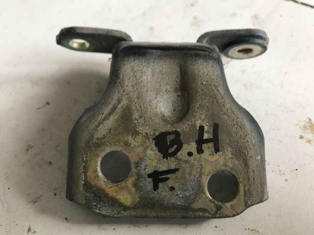 bontott SUZUKI ALTO Bal hátsó Felső Zsanér