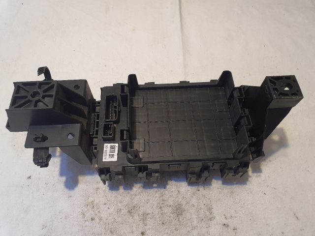 bontott SUZUKI ALTO Biztosítéktábla Utastér