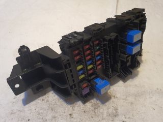 bontott SUZUKI ALTO Biztosítéktábla Utastér