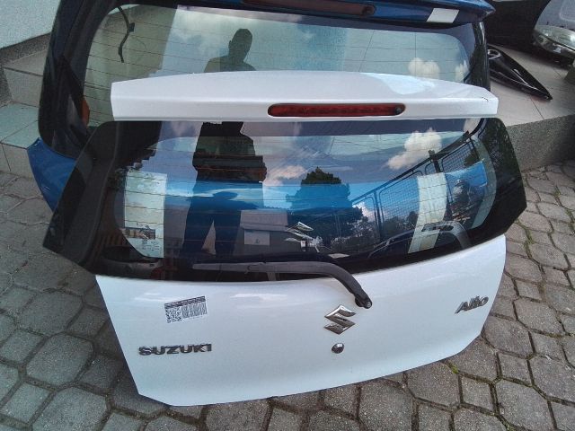 bontott SUZUKI ALTO Csomagtérajtó (Részeivel)