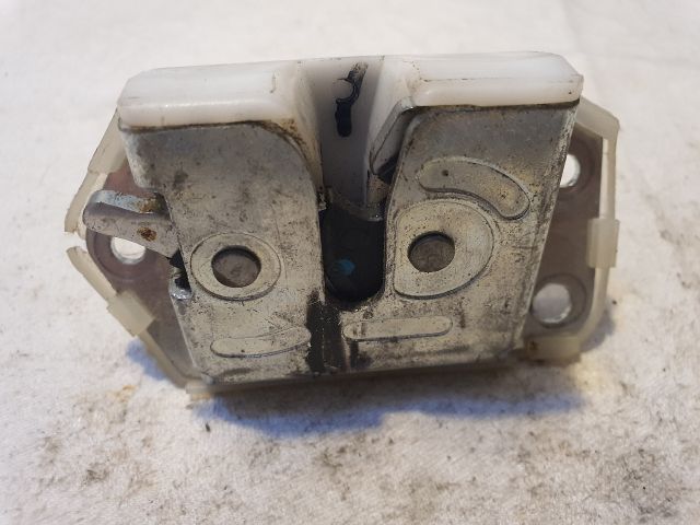 bontott SUZUKI ALTO Csomagtérajtó Zárszerkezet