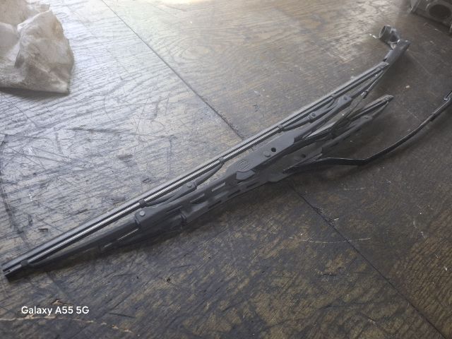 bontott SUZUKI ALTO Első Ablaktörlő Kar