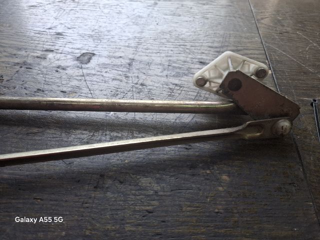 bontott SUZUKI ALTO Első Ablaktörlő Szerkezet Motorral