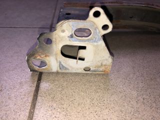 bontott SUZUKI ALTO Első Lökhárító Merevítő (Fém)