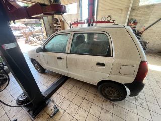 bontott SUZUKI ALTO Első Lökhárító (Részeivel)