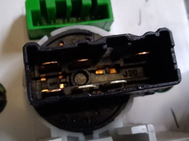 bontott SUZUKI ALTO Fűtéskapcsoló (manuális klímás)