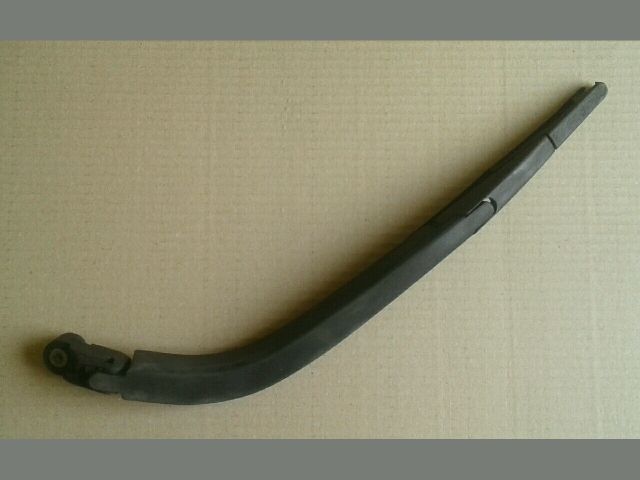 bontott SUZUKI ALTO Hátsó Ablaktörlő Kar