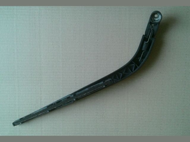 bontott SUZUKI ALTO Hátsó Ablaktörlő Kar