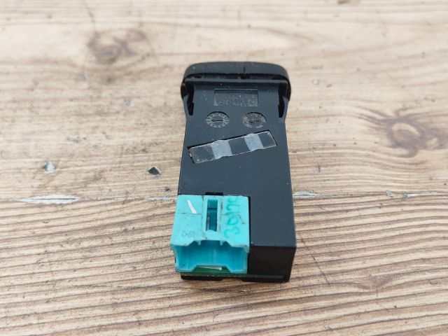 bontott SUZUKI ALTO Hátsó Ködzárófény Kapcsoló